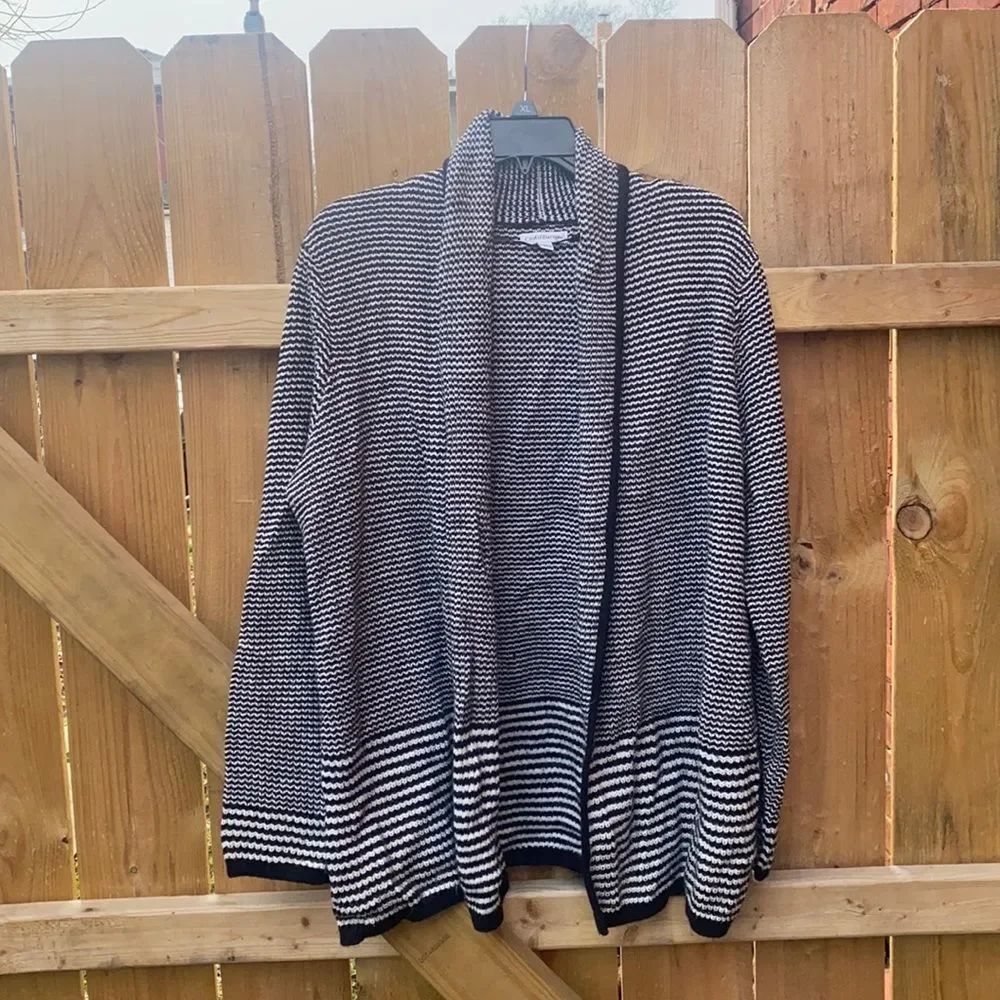Croft and Barrow cardigan sz. L